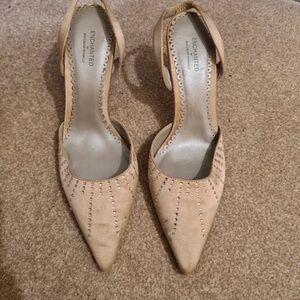 Women's Tan Heels